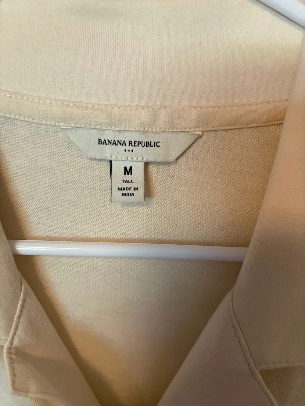 Banana Republic Men’s Cream Short-Sleevei Camp Shirt